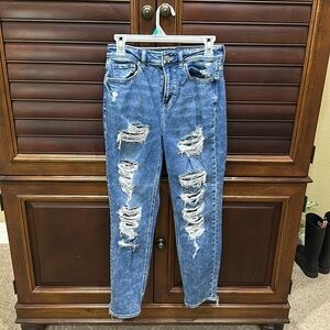 American Eagle distressed jeans size 4